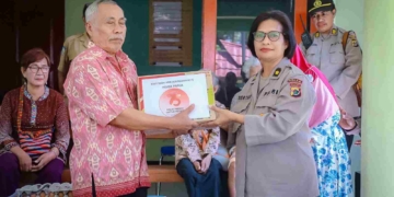 Memperingati Hari Jadi ke-75, Polwan Polda Papua Gelar Bakti Sosial  ke Panti Jompo