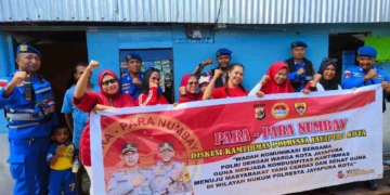 Gelar Para-Para Numbay Sat Polair Sambangi Warga Pesisir Pulau Kosong