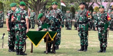 Danrem 174/ATW Pimpin Upacara Serah Terima Satgas Pamtas RI-PNG Statis Yonif 511/DY Kepada Yonif 726/TML