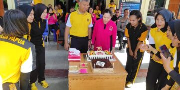 HUT Polwan Ke-75, Polres Keerom Gelar Syukuran