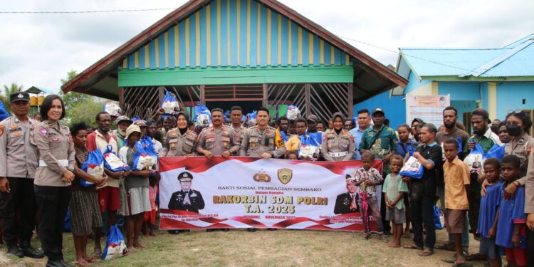 Cooling System dan Rakorbin SDM Polri Tahun 2023, Polres Merauke Berikan Bantuan Sosial di Kampung Kamangi