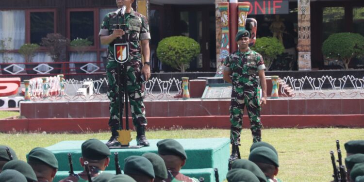 Pangdam XVII/Cenderawasih Bersama Asops Kasad Melaksanakan Riksiap Ops Satgas Yonif 753/AVT