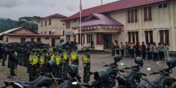 Apel Gabungan TNI-Polri Dalam Rangka Kamtibmas Jelang Perayan Nataru Serta Pemilu 2024 Di Kab. Tolikara