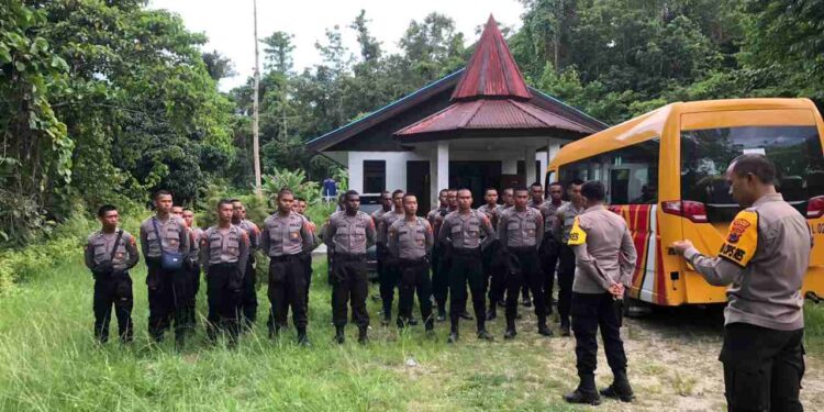 Operasi Mantap Brata Cartenz 2024, Polda Papua Beri Perkuatan Personel di Polres Sarmi