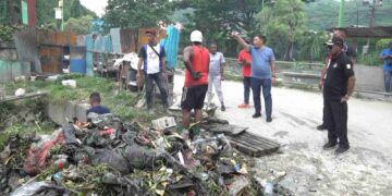 Pj Walikota Tinjau Beberapa Lokasi Pasca Hujan Deras  Melanda Kota Jayapura