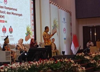 Menteri Investasi  Harap Pelaku UMKM di Papua Mengatur Sistem Manajemen Usaha Dengan Baik