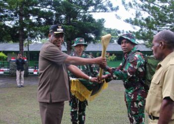 Pj Bupati Jayawijaya Pimpin Upacara Pembukaan TNI Manunggal Membangun Desa Kodim 1702/JWY Ke-121 TA 2024