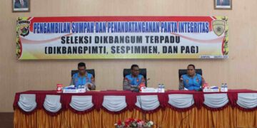 Wakapolda Papua Ikuti Pakta Integritas Seleksi Sespimti, Sespimmen dan PAG Melalui Zoom Meeting