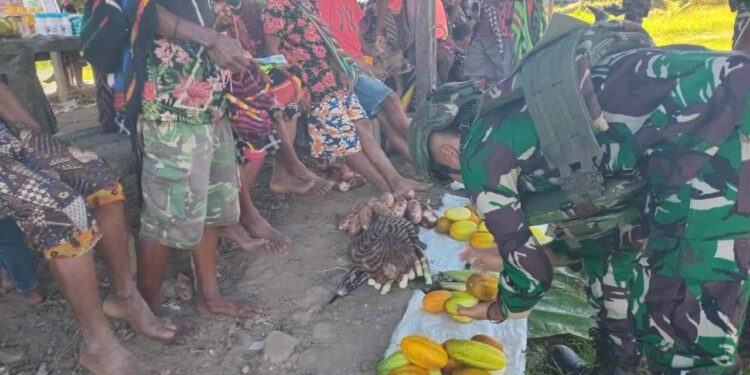 Mama-Mama Apalapsili Bergembira, Hasil Tani Diborong Sama TNI