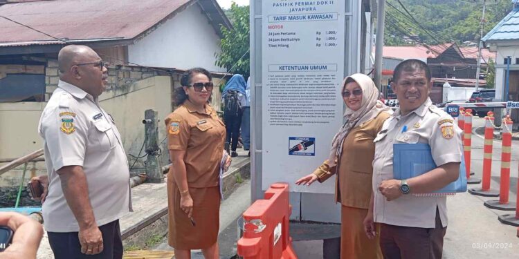 BPKAD Kota Lakukan Pengecekan Asset Retribusi Parkir di Ruko Dok Dua Jayapura