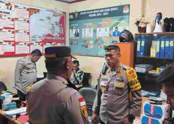 Kunjungan Karo Ops Polda Papua Dalam Rangka Monitoring Pengamanan Pemungutan Suara Pilkada Serentak 2024 Di Polres Tolikara