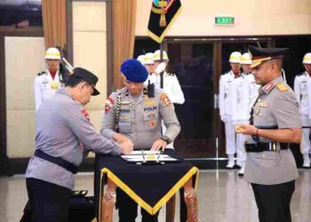 Kapolri Pimpin Serah Terima Jabatan 6 Pejabat Tinggi Polri