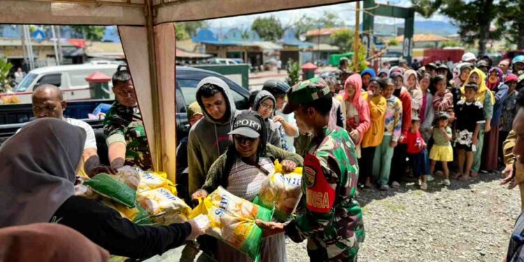 Gerakan Pangan Murah Menghadapi Nataru, Dandim Jayawijaya : “Kami Siap Mendukung Pemerintah Mensukseskan Program Ini”
