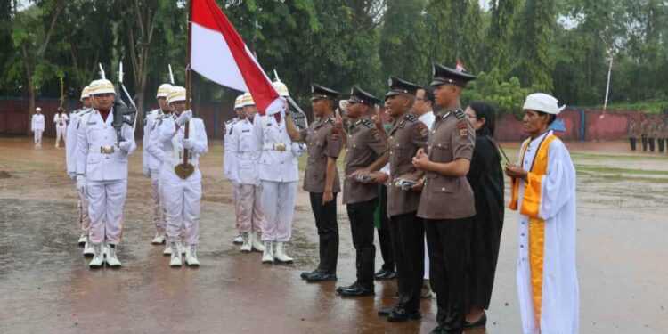 Kapolda Papua Pimpin Upacara Penutupan Pendidikan Pembentukan Bintara Polri Gelombang II (Dua) Tahun Anggaran 2024