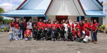 Menyongsong Hari Natal Pemuda GKI Bahtera Hayat Hamadi Gelar Santa Claus