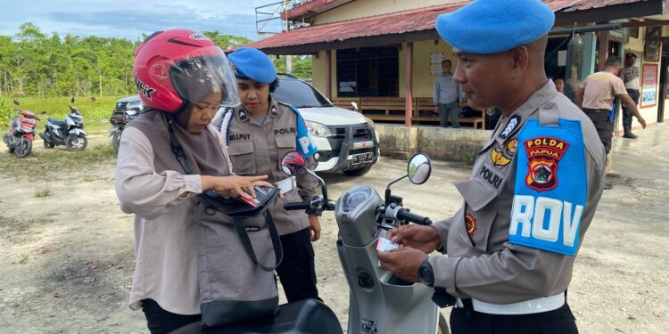 Bid Propam Polda Papua Lakukan Gaktibplin di Polres Keerom