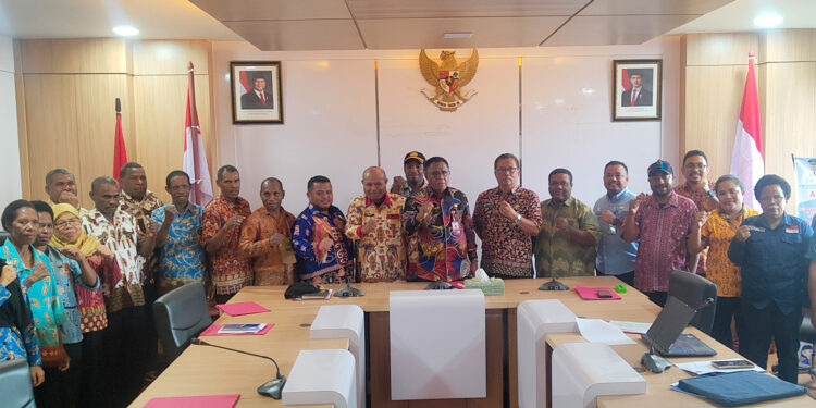 Pemda Sorong Gelar Rapat Pembentukan 9 Kampung Persiapan