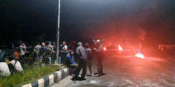 Bocah 9 Tahun Ditabrak Pelaku Kabur, Massa Palang Jalan