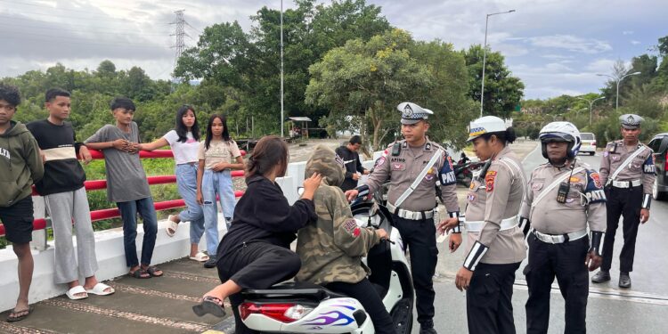 Satuan Lalu Lintas Gelar Hunting Di Jembatan Merah, Sebanyak 32 Remaja Terjaring Melanggar