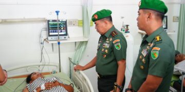 Jenguk Korban Di RSMI, Pangdam XVII/Cenderawasih Kecam Kebiadaban Gerombolan OPM