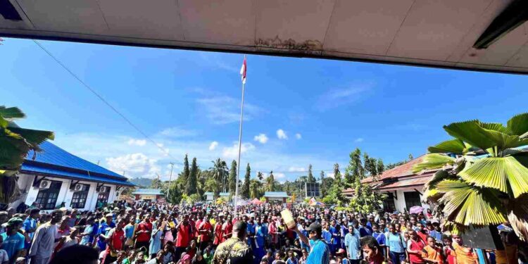 Sambut Hardiknas, Pemkab Nabire Gelar Kegiatan Jalan Sehat Berhadiah