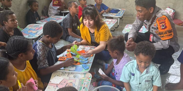 Kunjungi Kelompok Belajar Gabus Komba, Mahasiswa PTIK Apresiasi Program Polsek Kawasan Bandara