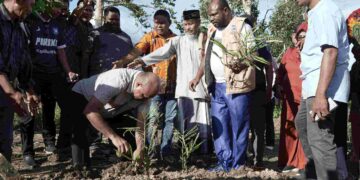 Tanam Jahe Dengan Masyarakat Muna Kabupaten Jayapura Mari-Yo Akan Berupaya Sejahterakan Petani