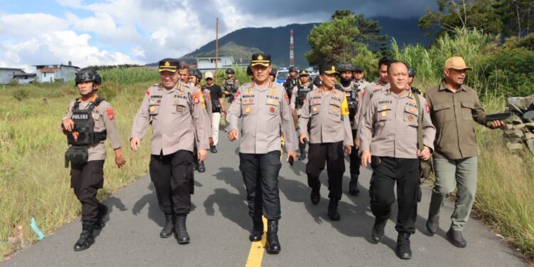 Kunjungi Puncak Jaya, Wakapolda Papua Tengah Pastikan Sitkamtibmas Aman Kondusif Jelang Sidang Penetapan MK Terkait PHPU Bupati dan Wakil Bupati