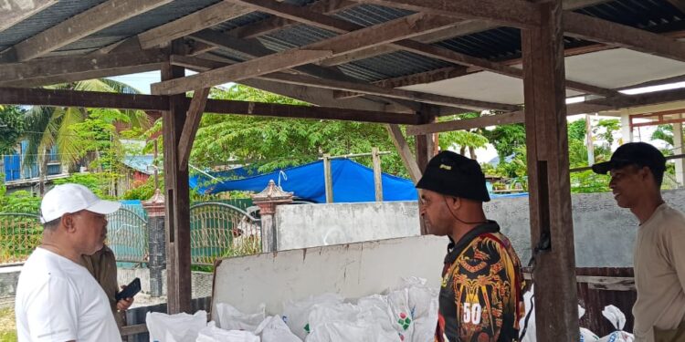 Irwasda Polda Papua Dampingi Pembeli Jagung di Lahan Ketahanan Pangan Polresta