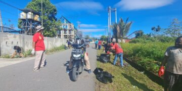 Masyarakat Kelurahan Sempan Antusias Ikuti Padat Karya Pembersihan Lingkungan