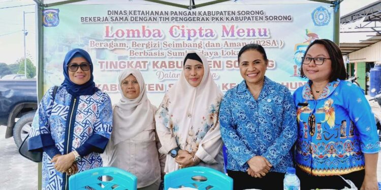 Peringati HUT Kabupaten Sorong ke 58 DISHANPAN dan PKK laksanakan Lomba Cipta Menu B2SA
