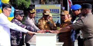 Pertama di Kota Jayapura Walikota Abisai Rollo Launching Tim Terpadu Keamanan dan Layanan Call Center