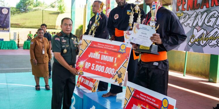 Pangdam Beri Apresiasi Kepada Juara dan 323 Atlet Pencak Silat Piala Pangdam XVII/Cenderawasih