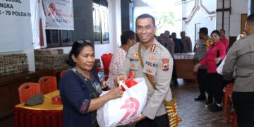 Kabid Humas Polda Papua Gelar Bakti Sosial dan Religi di Gereja GKI Immanuel APO