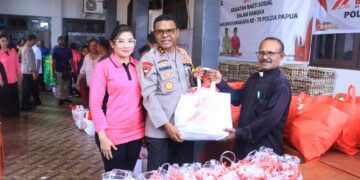 Polda Papua Gelar Bakti Sosial di Dua Lokasi Sambut Hari Bhayangkara ke-79, Kapolda Papua: “Makna Hari Bhayangkara Harus Dirasakan oleh Semua Masyarakat”