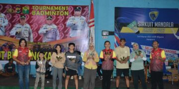 Pertandingan Bulutangkis Hari Ke-8 Ditutup, Dirresnarkoba Polda Papua: Sportivitas Jadi Kunci Kekompakan