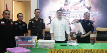 Dugaan Tindak Pidana Korupsi Pidsus Kejati PB Geledah Kantor Setda Kab. Sorong