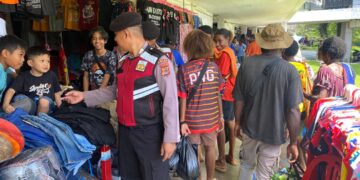 Unit Satwa K-9 Ditsamapta Polda Papua Laksanakan Patroli Keamanan dan Perawatan Satwa di Wilayah Perbatasan RI-PNG
