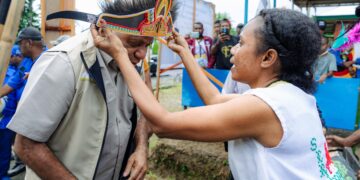 Masyarakat Waropen: Matius Fakhiri Layak Pimpin Papua