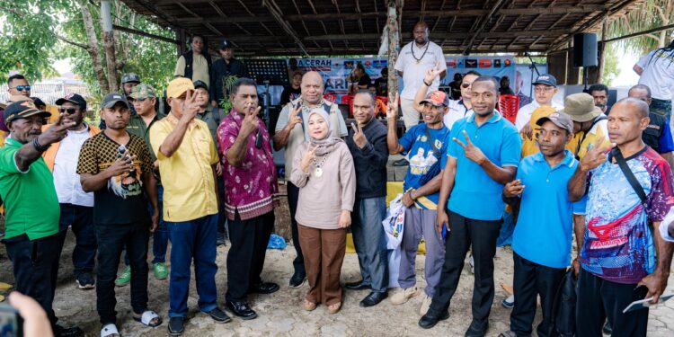 Pemuda GKI Kabupaten Supiori Berikan Dukungan Kepada Pasangan Mari-Yo Jelang PSU