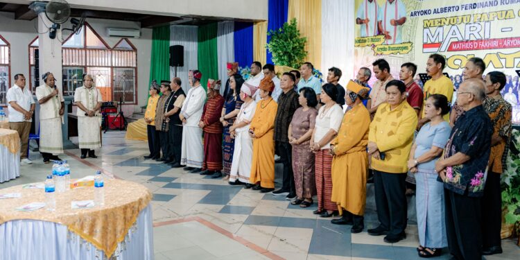 Matius Fakhiri Minta Masyarakat Terus Merajut Kasih Dalam Keberagaman di Papua