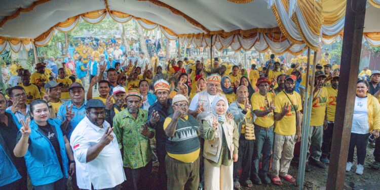 13 Kepala Suku Meepago Deklarasikan Diri Menangkan Mari-Yo di PSU Papua