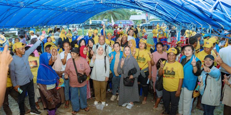 Datang Bawa Solusi, Warga Yapsi Bungkus Suara 90 Persen Untuk Mari-Yo di PSU