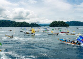 Konvoi Ratusan Speed Boat Sambut Kedatangan MDF di Kepulauan Yapen