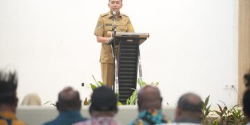 Bangun Kolaborasi dengan Tokoh Adat, Pj Gubernur Papua Agus Fatoni Ajak Wujudkan PSU Damai