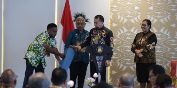 Pj Gubernur Fatoni Buka Rapat Kerja Bidang Pendidikan: Perkuat Sinergi, Wujudkan Pendidikan Papua yang Berkualitas, Inklusif dan Berdaya Saing