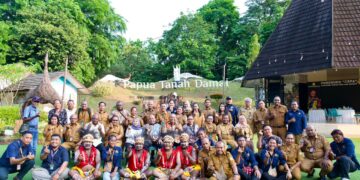 Kunker Gubernur dan Wagub Papua Mari-Yo, Minta Tarian Tradisional  Asal Papua Terus Disuguhkan