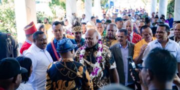 Tiba di Jayapura Gubernur dan Wagub Ajak Masyarakat Rajut Kebersamaan Bangun Papua