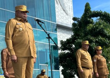 Apel Gabungan Perdana Gubernur dan Wagub Provinsi Papua di Lingkungan Pemprov Papua