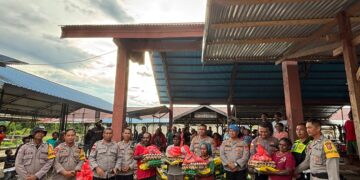 Polres Nabire Turun Tangan Bantu Korban Banjir di Wanggar dan Yaro